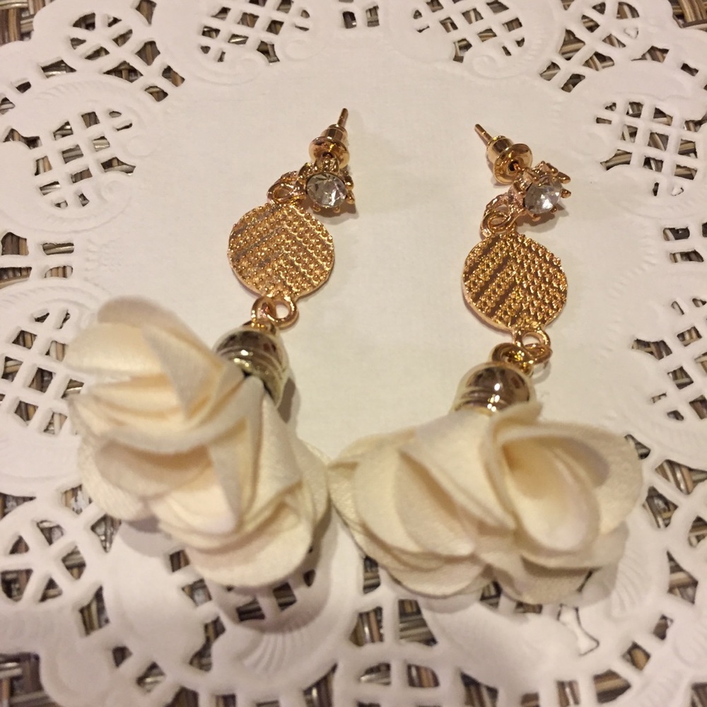 Flower earrings. Multi-color. Can be custom made.